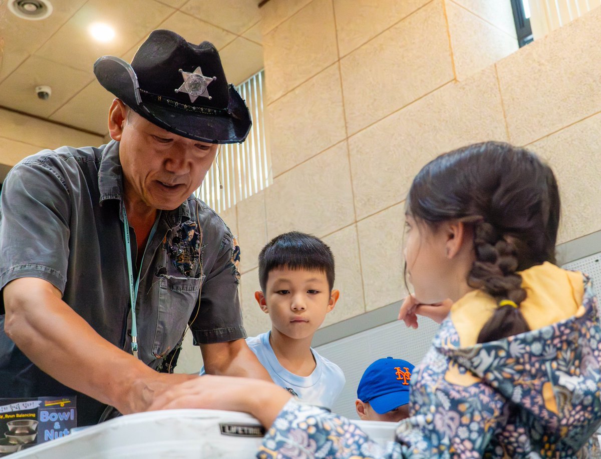 Korea International School tweet media