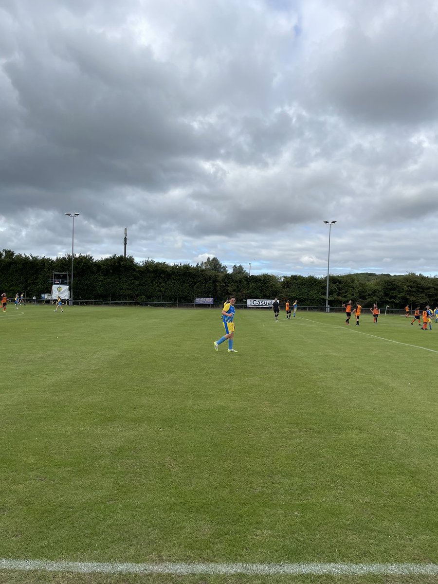 Fantastic day yesterday with fantastic people 4 a great cause⚽️Well done to everyone involved👏👏Proud of Charlie to👏⚽️💛💙 @CTFC1904 @RainbowsHospice