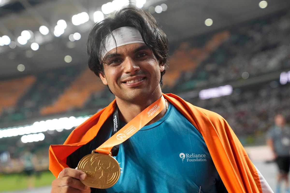 toisports's tweet photo. #WorldAthleticsChampionship2023 #Javelin 

#NeerajChopra wins #India's 🇮🇳 first #WorldAthleticsChampionships gold 🥇

VISUAL STORY 📸👉🏿 https://t.co/1MJCRI9TfX https://t.co/Tjcl1vZXKL