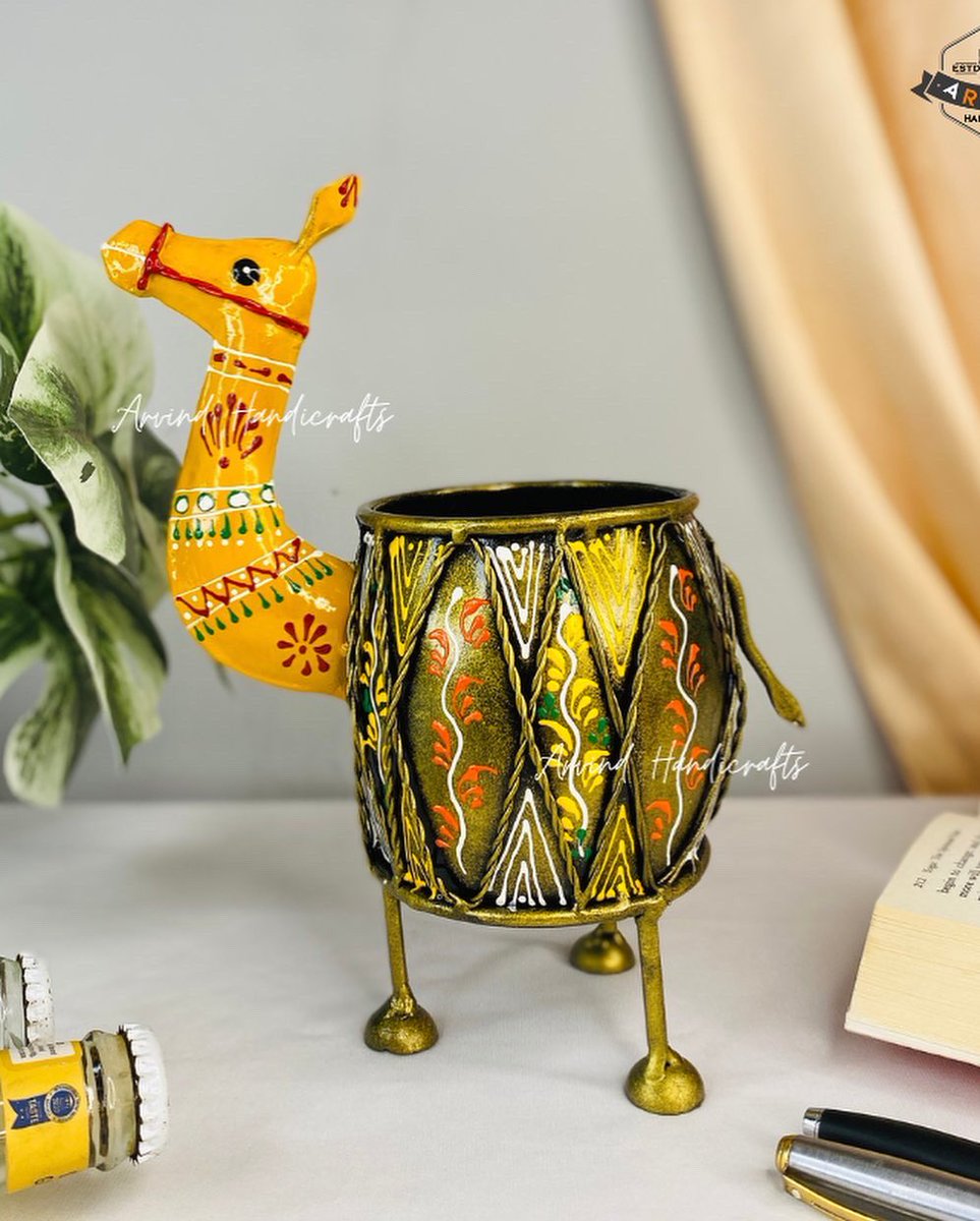 arvindhandi's tweet image. “Every fork, knife, and spoon in a cutlery stand tells a story of shared moments around the dining table.”

Metal Camel Cutlery Holder

.
.
.
.
#cutlerydesign #penholder #pen #cutlery #arvindhandicrafts #handicraft #socialmedia #dessert #metal