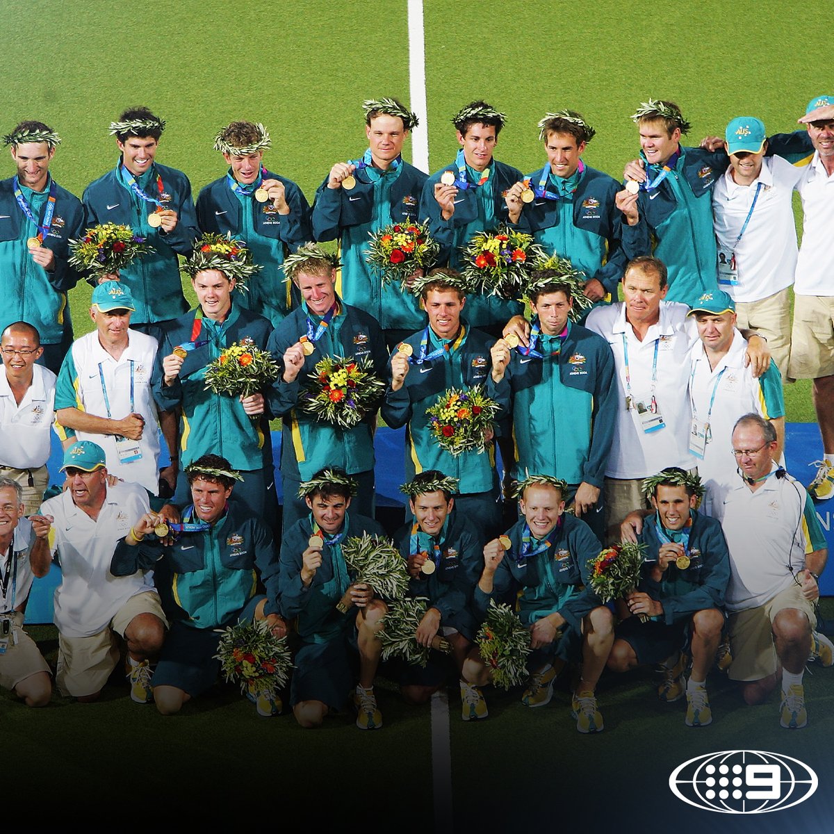 #OTD in 2004, our Kookaburras finally broke the 'curse' and won Olympic gold in Athens. 💛💚 One of the GREAT Aussie sports moments. 🇦🇺 #9WWOS #Hockey #Olympics