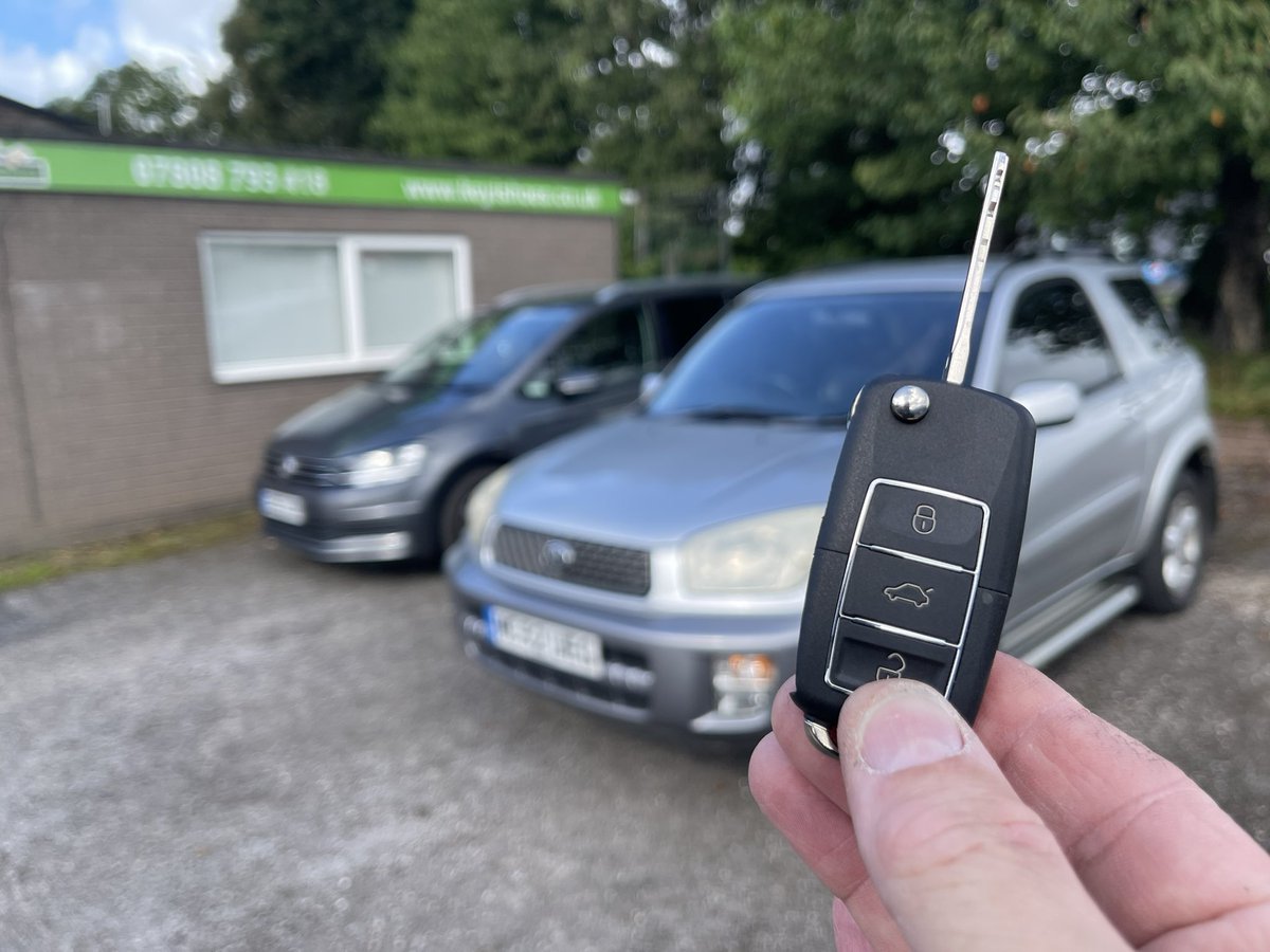 Keyishoes tweet media