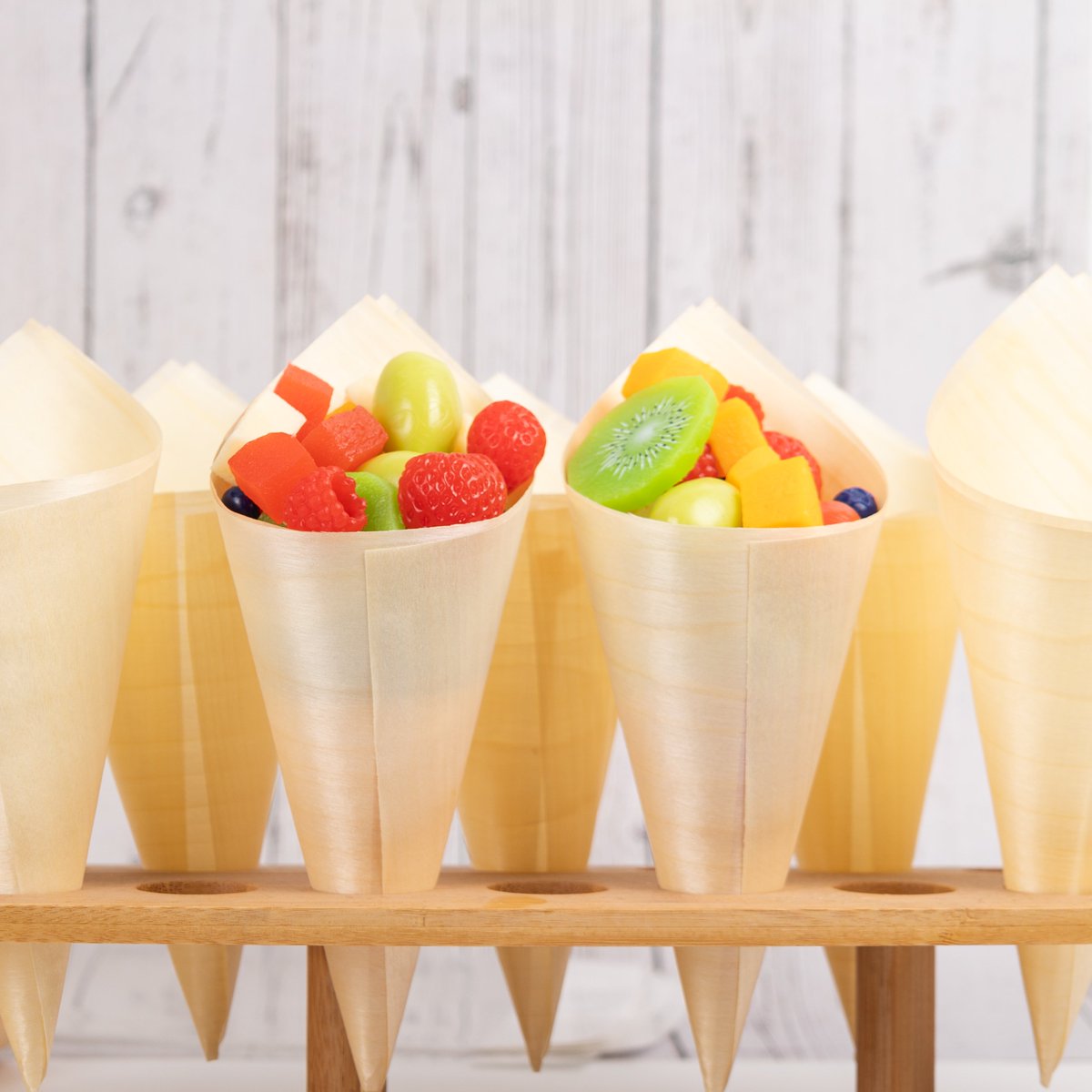 anchengfactory's tweet photo. Explore Convenience and Natural Charm with Our Disposable Wooden Cones! 🌿
Crafted from FSC-certified birch wood, our cones come in four sizes. https://t.co/klAq9KPQ5l