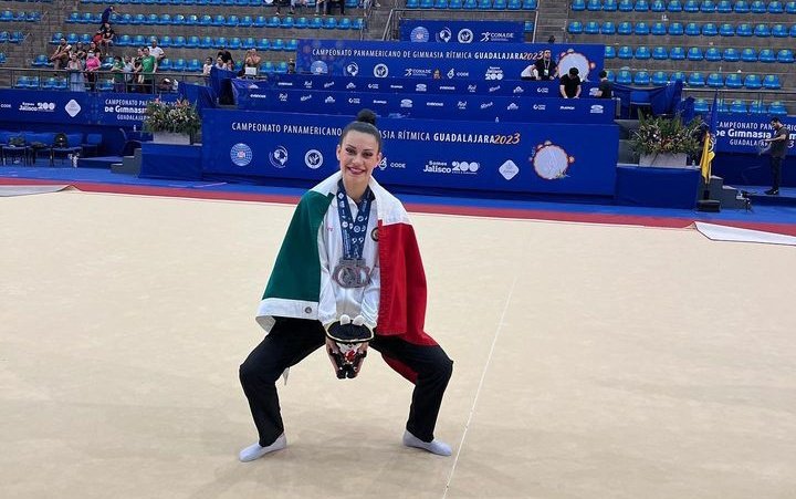 hyunovibz's tweet photo. Leebit everywhere all around the pan american rhythmic gymnastics championship 2023😘

#Straykids #Leebit #Leeknow #리노 #스트레이키즈 https://t.co/CXTA9Qr8KG