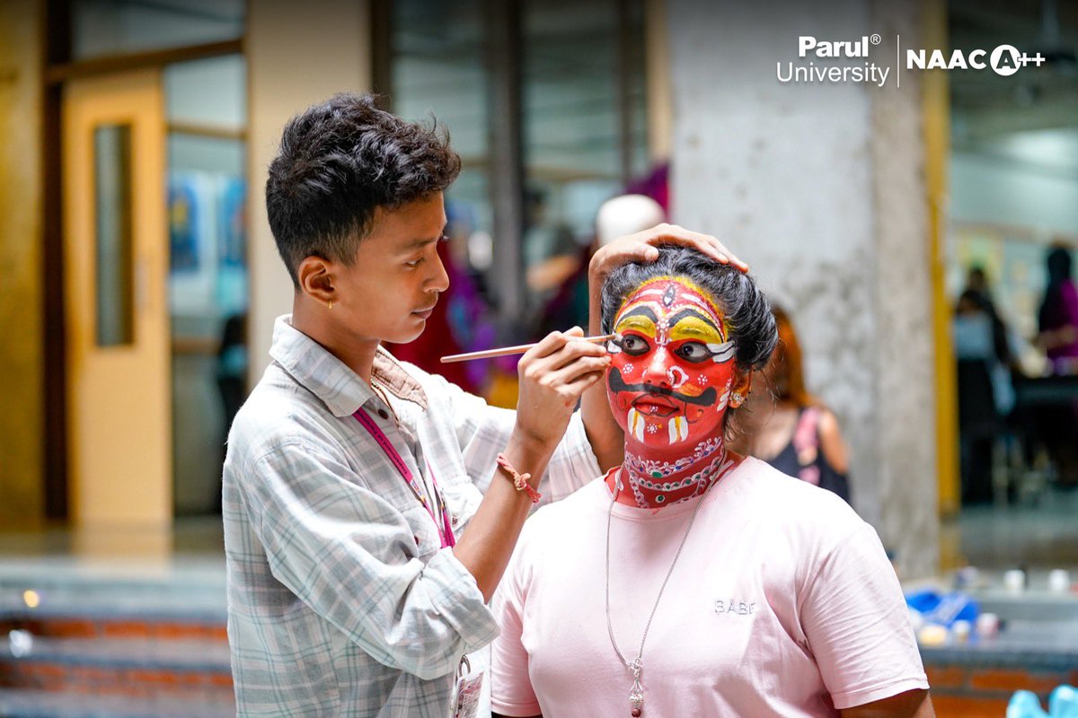 Paruluniversit3's tweet photo. A cultural ceremony honoring the legacy of a visionary leader ! 🎭🙏
Smriti, an inter-institute cultural event, was recently organized tocommemorate the legacy of Late Dr. JK Patel, the Founder-President of the university. This two-day fest with 24 captivating and interactive ✨ https://t.co/uc6dLEhSRm