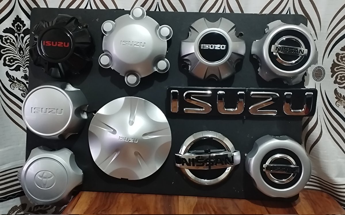 mz_malaba's tweet photo. @daddyhope Selling Wheel Hub Caps for Isuzu generation 6 , Nissan Hardbody , Nissan NP300 and Toyota 16 inch Rims !! $10 each or $38 for a set of 4.

Call or Whatsapp : +263775168639 https://t.co/qAdpHmL3YJ