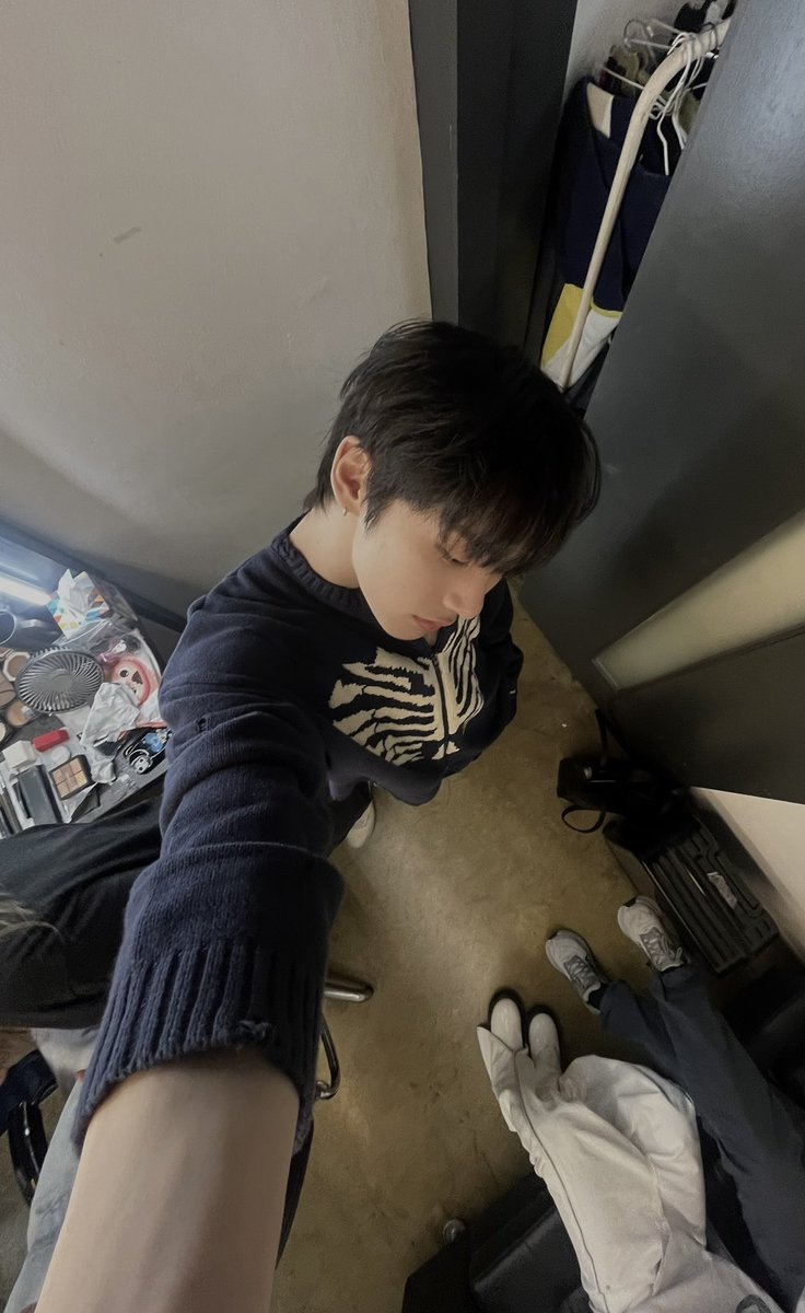 🤟 👈  🙏ㅣ 🫵ㅓ    🖤
 ㅗ   ㅗ       ㅍ

#BOYNEXTDOOR #TAESAN 
#보이넥스트도어 #태산