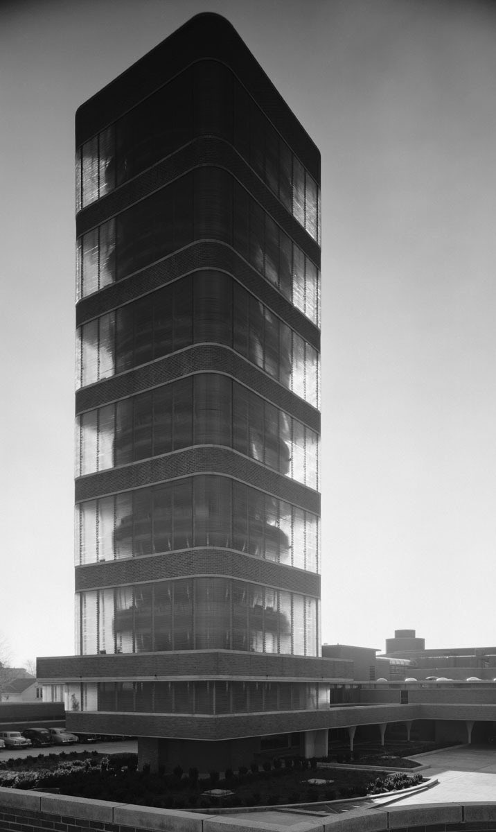 DGArquitecto's tweet photo. Frank Lloyd Wright https://t.co/61vRwDVLil
