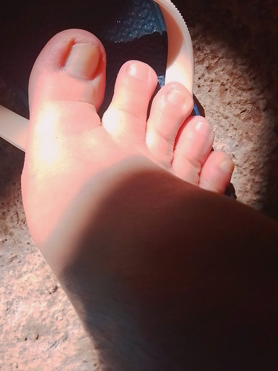 feetcolli's tweet photo. Good night 😪♡~
#feetpic #feetcontent #feet_lover #feetworship #feetfethish #feetpicsforsales #feet_pic #feetseller #feets #feet #pies https://t.co/lkyjfyH3nu
