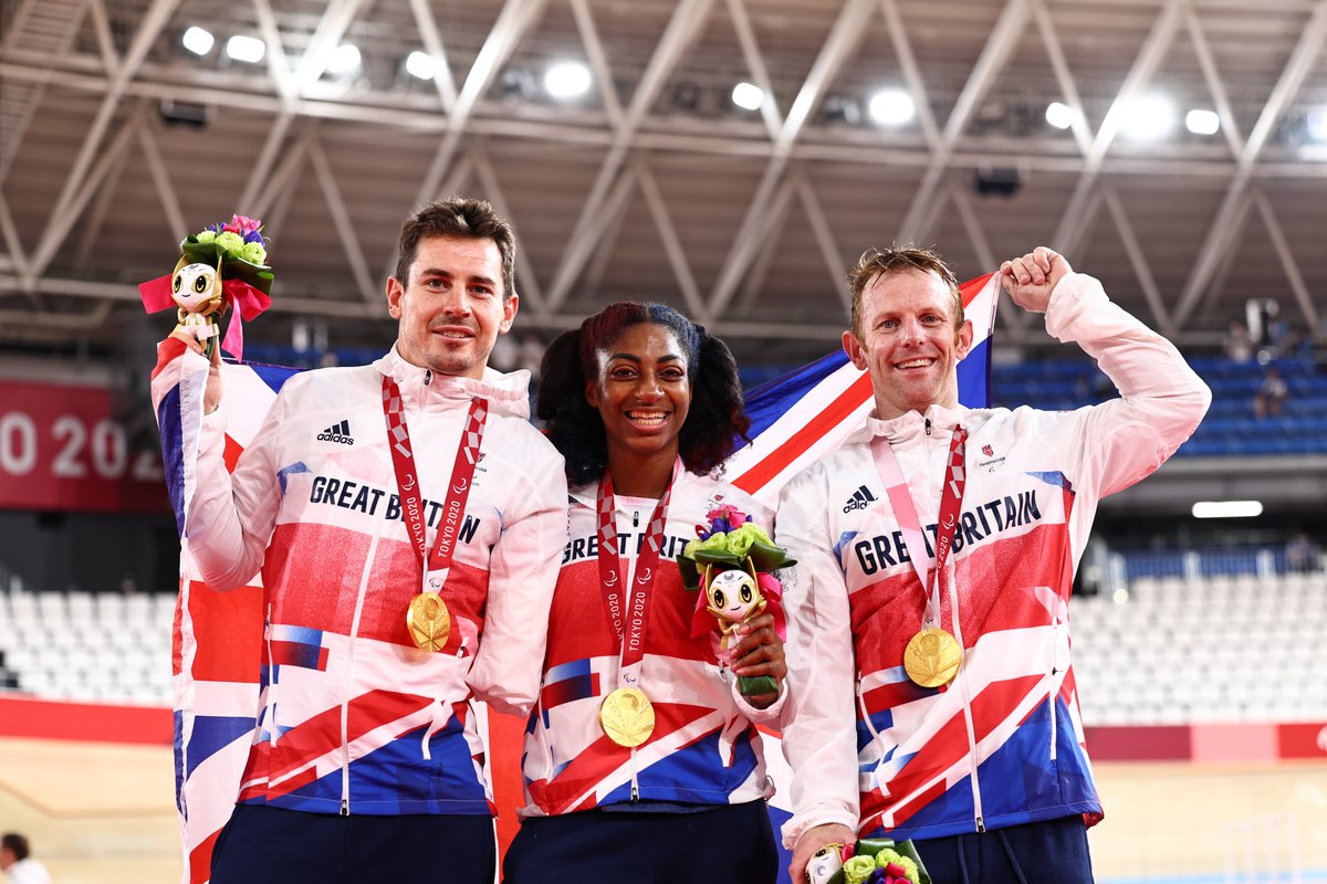 BritishCycling's tweet photo. 𝕆𝕟𝕖 𝕪𝕖𝕒𝕣 𝕥𝕠 𝕘𝕠 ✨

In just 1⃣2⃣ months we get to go for Paralympic gold again! 

Join @jodycundy on @BBCBreakfast now as he looks ahead to @Paris2024! 

#OneYearToGo | #Paris2024 https://t.co/3fqdsQRmA6