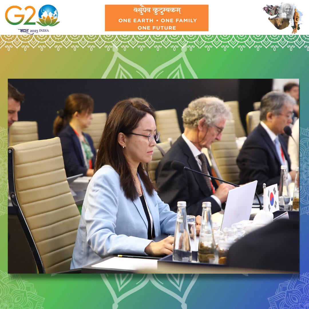 Session 1 on Opportunities in One Health, for Better Disease Control and Pandemic Preparedness took place at the 2nd CSAR in Gandhinagar. #G20CSAR #G20Gujarat #G20India 

<a href="/narendramodi/">Narendra Modi</a> <a href="/PMOIndia/">PMO India</a> <a href="/CMOGuj/">CMO Gujarat</a> <a href="/PrinSciAdvOff/">Office of Principal Scientific Adviser to the GoI</a> <a href="/PrinSciAdvGoI/">Principal Scientific Adviser, Govt. of India</a> <a href="/G20_CSAR/">G20-Chief Science Advisers Roundtable (G20-CSAR)</a> <a href="/g20org/">G20 South Africa</a> <a href="/InfoGujarat/">Gujarat Information</a> <a href="/PIB_India/">PIB India</a>