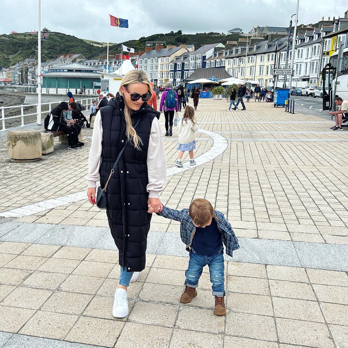 Jodi Lee Laverty tweet media