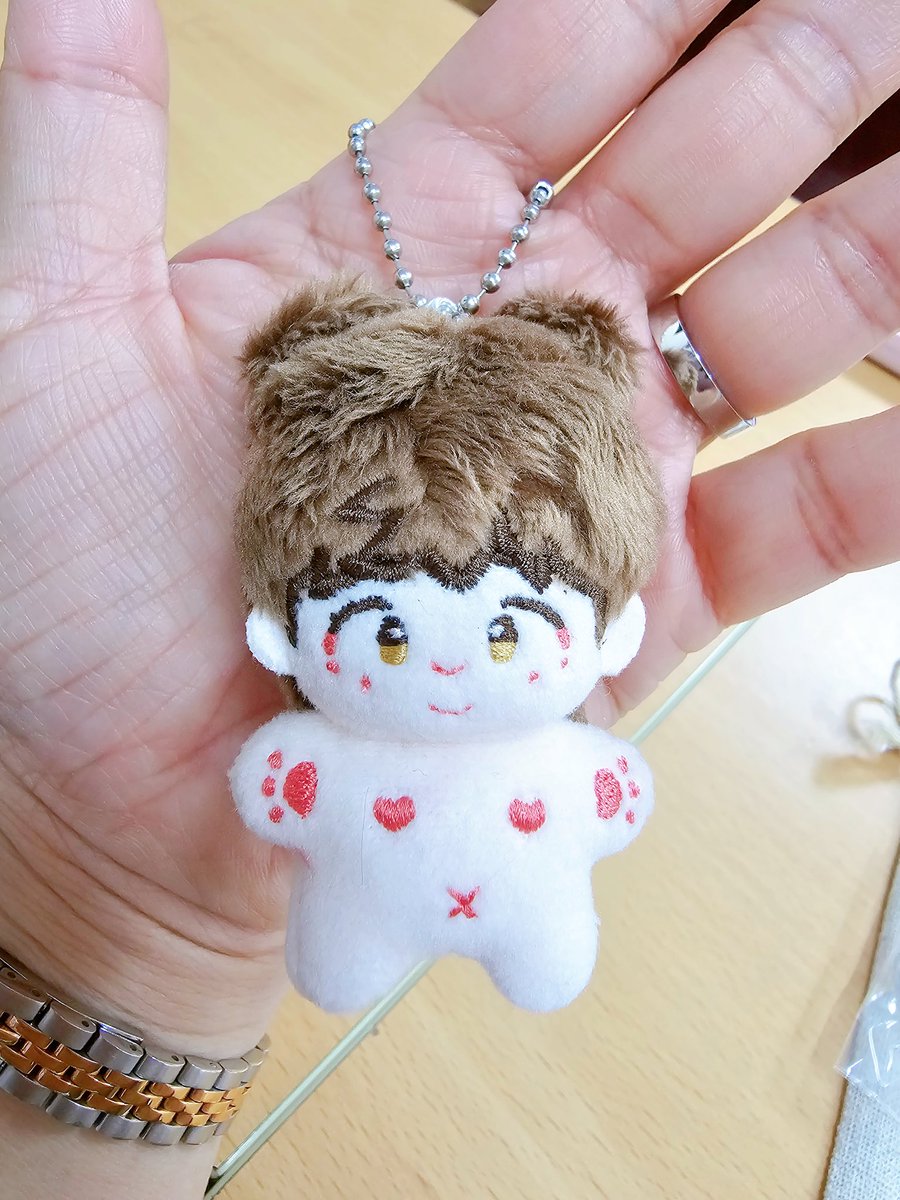 ririskongal2's tweet photo. 여러분 5깅 인형 외 안사요 ㅠㅠ
미치게 귀엽다고요 ㅠㅠ
완전 족구미...
우리 꾹뚜기를 거인으로 맹그러 버리는 뽀짝함😍😍
넘나 사랑스럽습니다.. ㅋㅋㅋ
지민이 5깅 두개만 더 뿌시고 와야겠어요 ㅋㅋㅋ
#남준5깅 #남준인형
#rmdoll #방탄인형
#리리네솜 #리리네콩알이들 https://t.co/mZJXiTTzmr