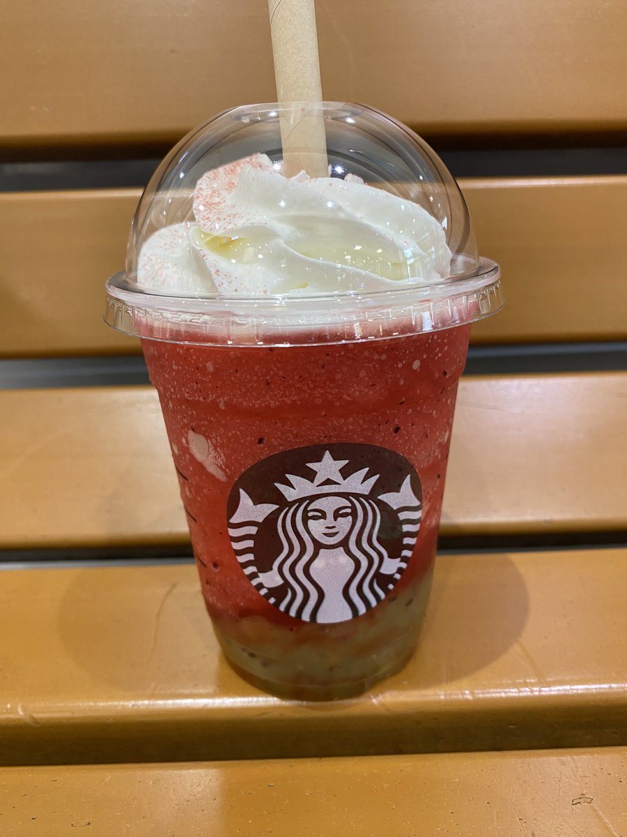 kotiyoko's tweet photo. やっとスイカ飲めた🍉 https://t.co/UiL20YdRC6