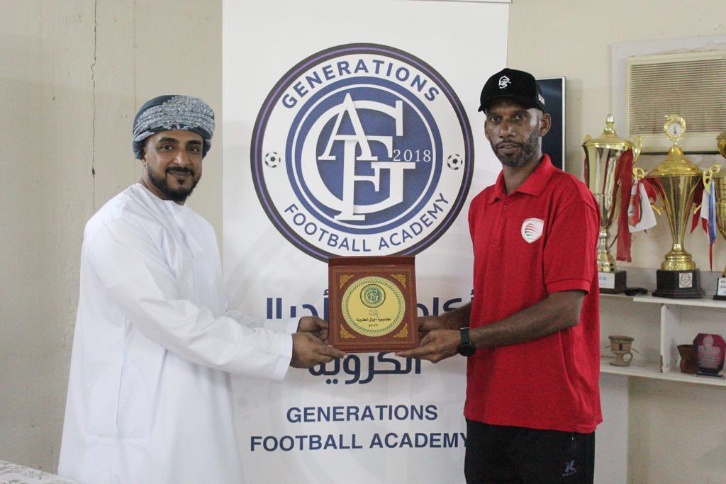 AjyalFootball's tweet photo. نظمة أكاديمية اجيال يوم تعريفي بتعاون مع فريق حميراء الرياضي التابع لنادي السلام كما تم الاتفاق على انشاء اكاديمية تعلم اساسيات كرة القدم للمراحل السنية سوف يعلن عن التفاصيل قريبا ياتي هذا التعاون في اطار اكتشاف المواهب وتطويرها في وقت مبكر https://t.co/hhTxfpaRbA