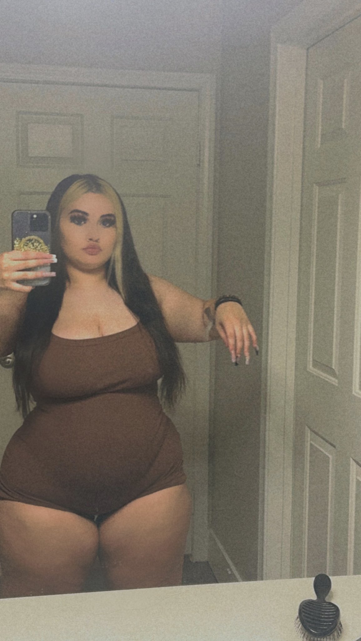 Ainek on X: 🤍🤎 t.coplvt6ItupL  X