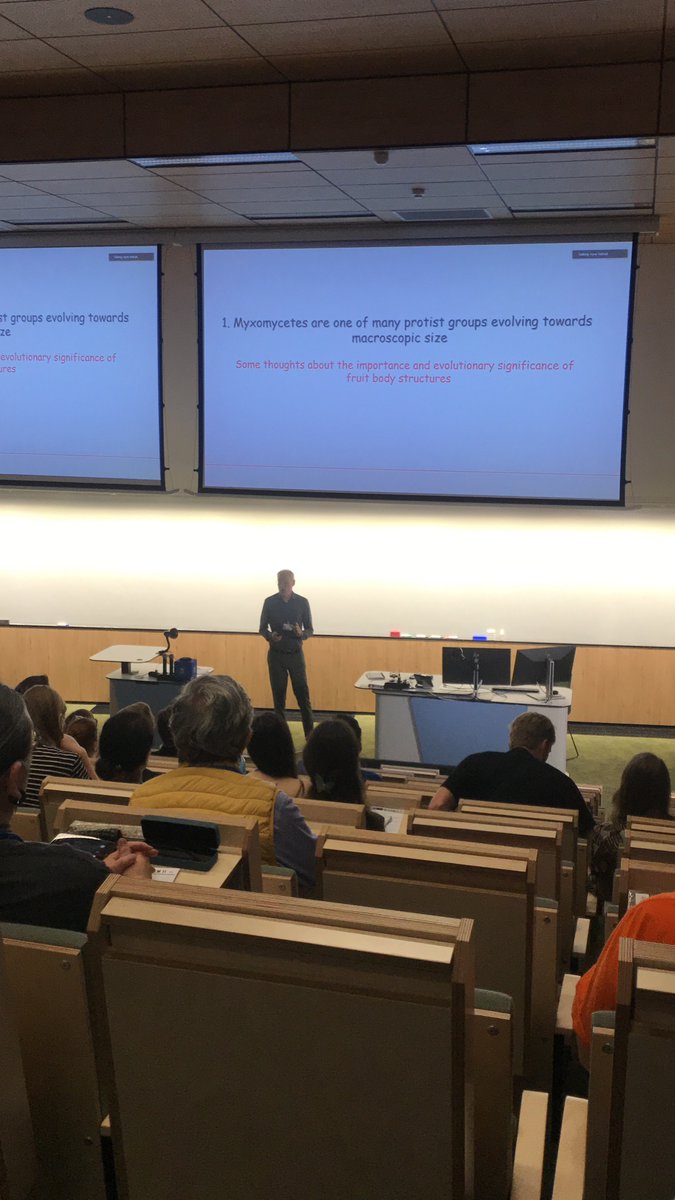 JuliaLeshcheno's tweet image. #ICSEM is happening! Dr. Martin Schnittler is giving his pilot speech at the University of Tartu!