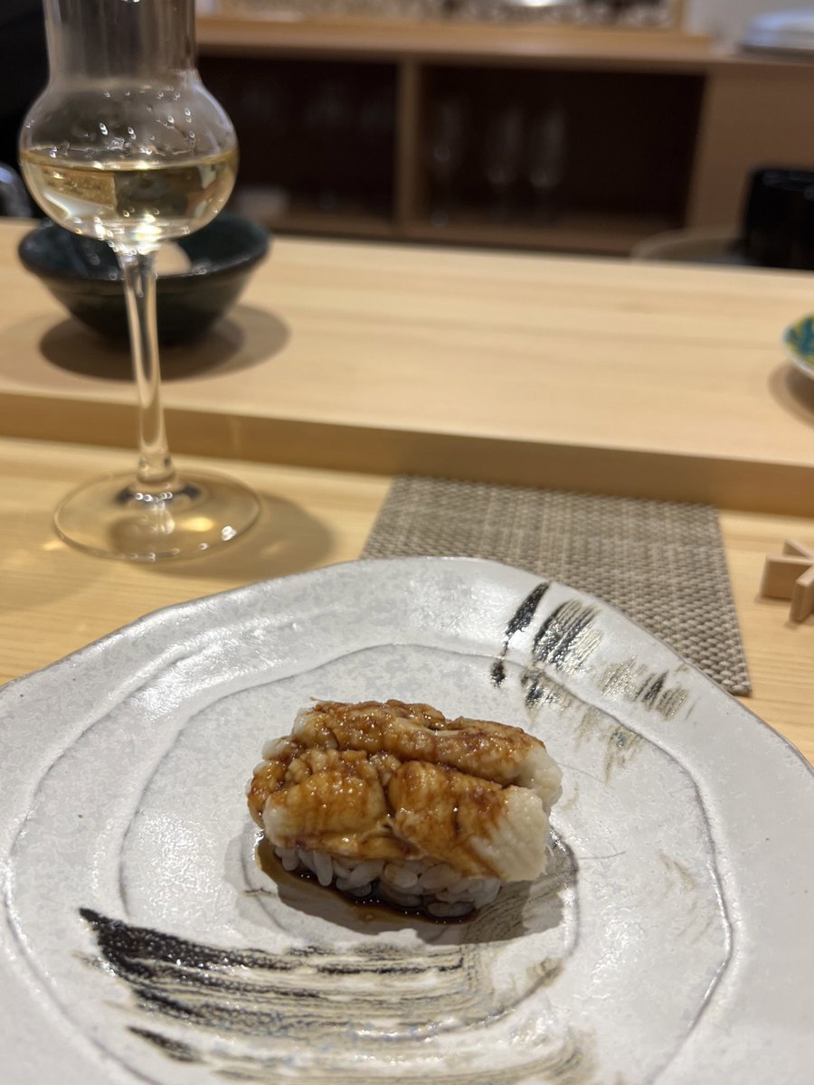 honrip's tweet image. 先週の話だけど、お昼から美味しいものをいただいて幸せだった〜！お店の方たちも素敵で…早くアナウンスしたい気持ちが強すぎる🥺