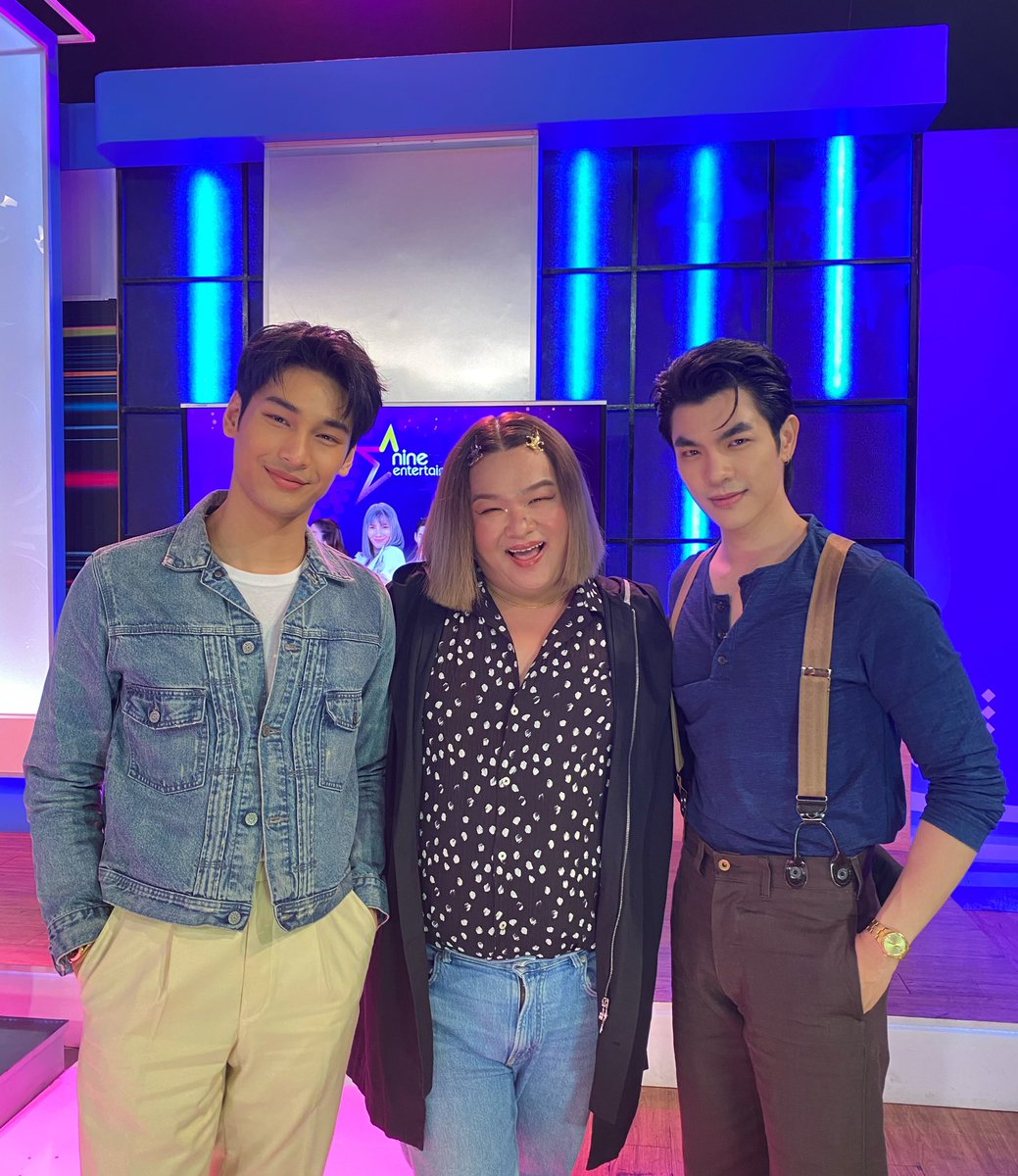 คุณผู้ชมคร๊า #แมนสรวง ภาพยนตร์ไทยที่ทุกคนไม่ควรพลาด หนังดีน่าดู ย้ำนะคะเป็นแนวพีเรียดจริง แต่ๆๆๆ ไม่น่าเบื่อเลย นักแสดงทุกคนเล่นดีสุด ฉายแล้ววันนี้ทุกโรงภาพยนตร์นะจ๊ะ #ManSuangPhenomenon
#ManSuang
#แมนสรวง <a href="/Nnattawin1/">Nnattawin</a> <a href="/milephakphum/">mile phakphum</a> ❤️❤️❤️