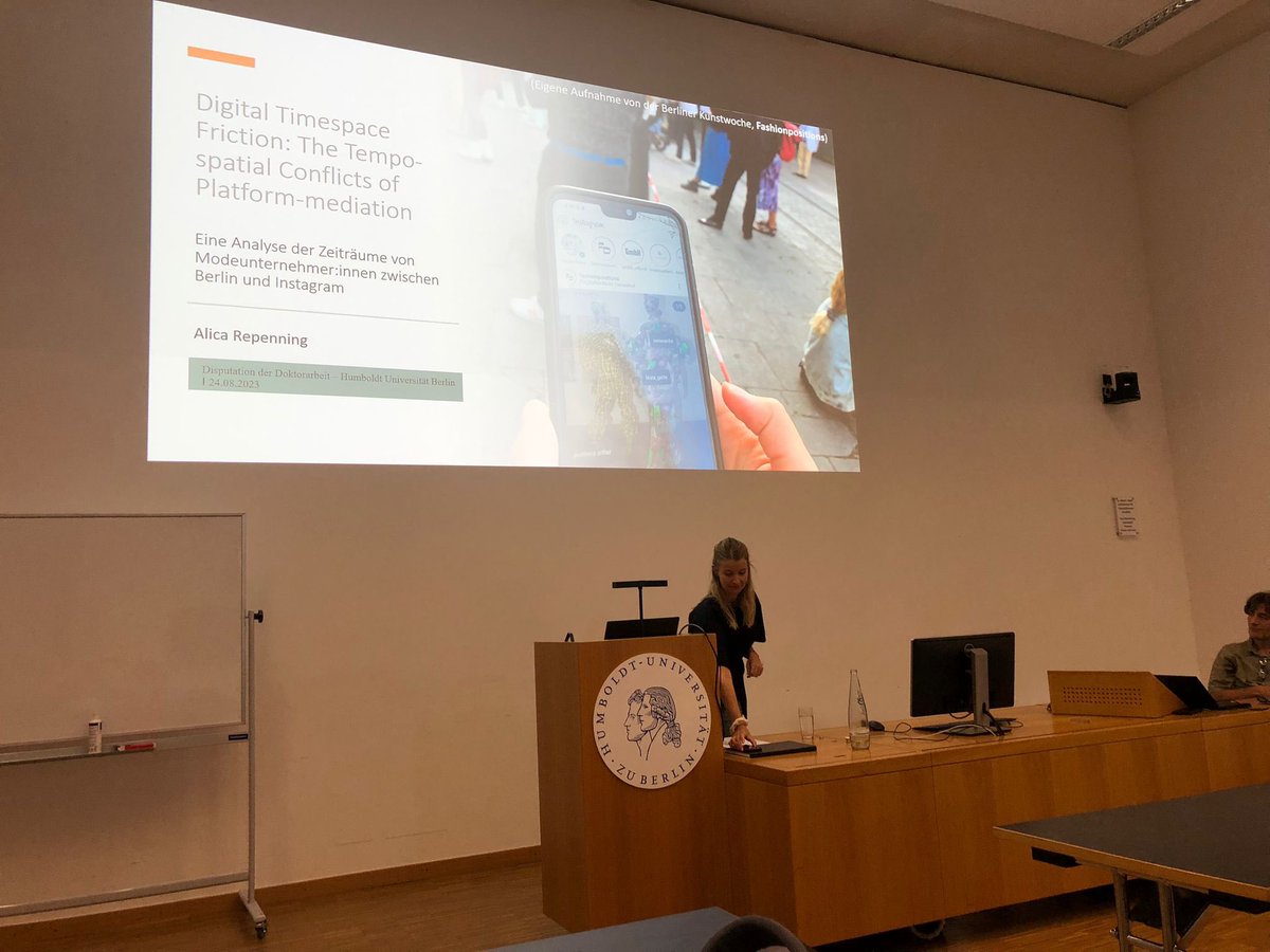 AlicaRepenning's tweet photo. Last week I successfully defended my PhD. I am thankful for all the support I had from friends, family, and colleagues! It was such an exciting journey and I learned so much from so many people. I am very grateful for that! https://t.co/RLxCHQBvyi