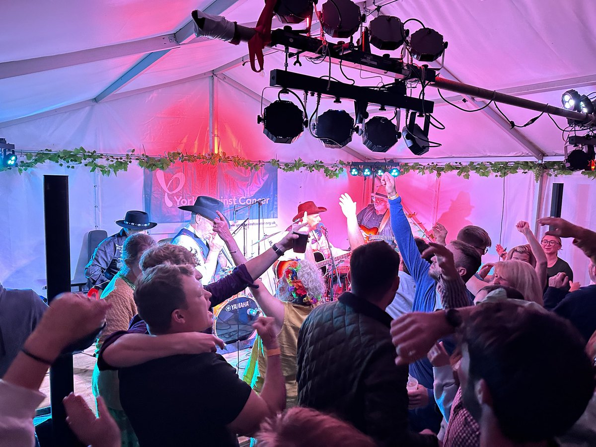 Great evening yesterday at the <a href="/grapesslingsby/">The Grapes Inn</a> Mini Fest #pub #minifest