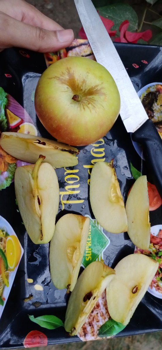 AqsaaRashid's tweet photo. Do you like Apple🍏
Yes or No.....! https://t.co/vPB29YGnYx