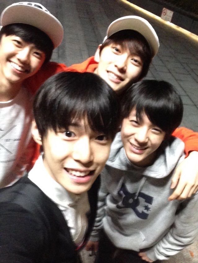 haemjjitokki's tweet photo. 2023 version please 🥹 https://t.co/goqoZKFQKz