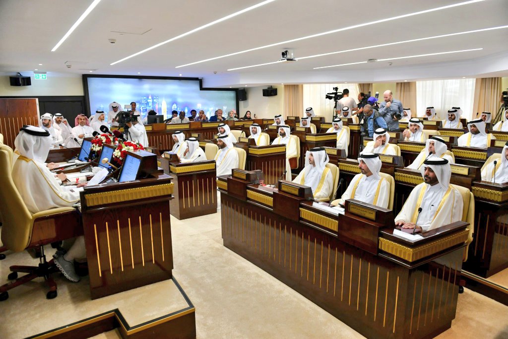 انتخاب مبارك بن فريش السالم نائبًا لرئيس #المجلس_البلدي في دورته السابعة بحصوله على 16 صوتًا مقابل 13 صوتًا لمنافسه عبدالرحمن عبدالله الخليفي.