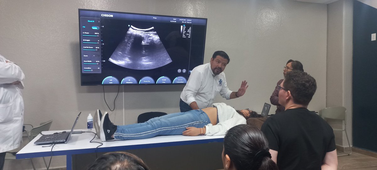 sonoeye's tweet photo. Este 26 y 27 de Agosto tuvimos la oportunidad de presentar en el Hospital General de Pachuca el nuevo ultrasonido portátil más ligero del mundo #Sonoair70 en el  @CursoUSUCC. Gracias a los doctores @Dr_Dive y @tallolescas por el apoyo y la confianza. https://t.co/EUt27oWQY9