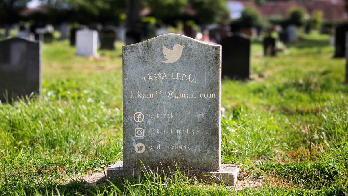 TIVIA News: Kummittelemmeko kuoleman jälkeen netissä vai poistummeko hallitusti?

Mitä meistä jää digimaailmaan? Onko läheisesi menehtynyt ja ihmettelet, mitä teet hänen verkkopalveluissa oleville tiedoilleen? 

➡ tivia.fi/uutiset/tivia-…

✏ <a href="/entersenior/">Enter ry</a> 

#digijäämistö