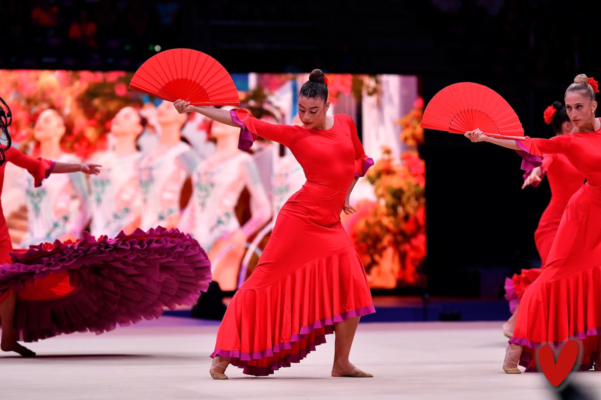 A journey across the 🌍

Wonderful gala performances closed #RhyWorlds2023 

Full 📷 album 👉 facebook.com/media/set/?set…