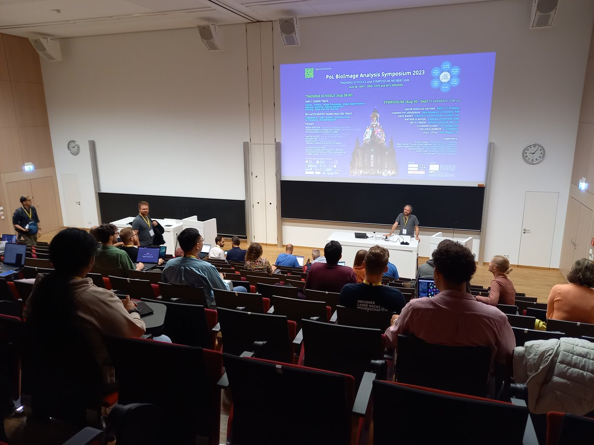 stefanhahmann's tweet photo. PoL BioImage Anaysis Symposium 2023 starting with the Training Schools. Organiser @haesleinhuepf  nicely introduces the  participants into the week. #PoLBIAS23 https://t.co/4VEIGHRBvd