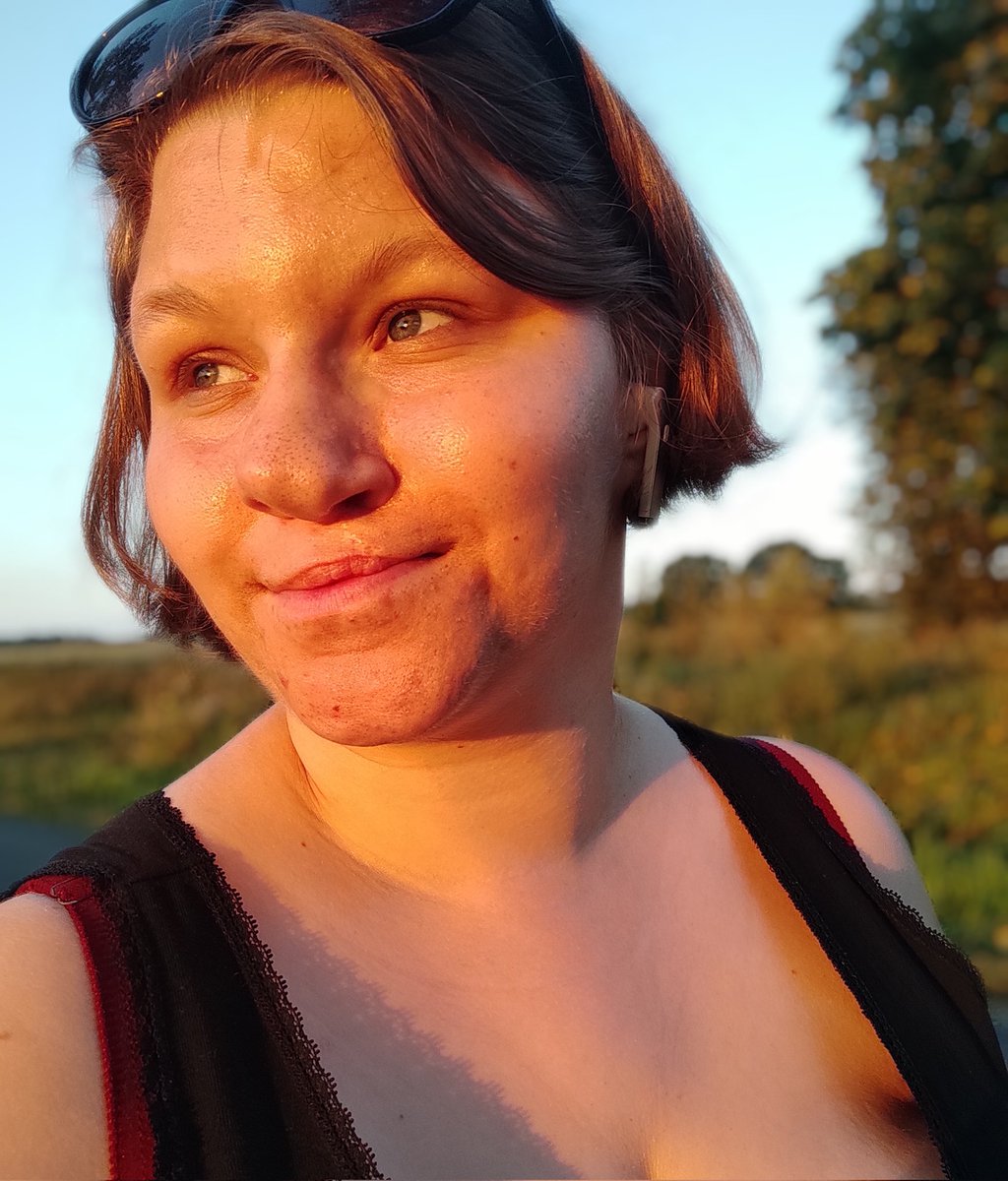 Happy_Changes's tweet photo. Wykorzystaj ten dzień. Obejmij go obiema rękoma. Przyjmij ochoczo, co niesie ze sobą: światło, powietrze i ��ycie,
jego uśmiech, płacz i cały cud tego dnia. Wyjdź mu naprzeciw.
- Phil Bosmans
 #birthday #24 #28sierpnia https://t.co/HZwcwwMjEg