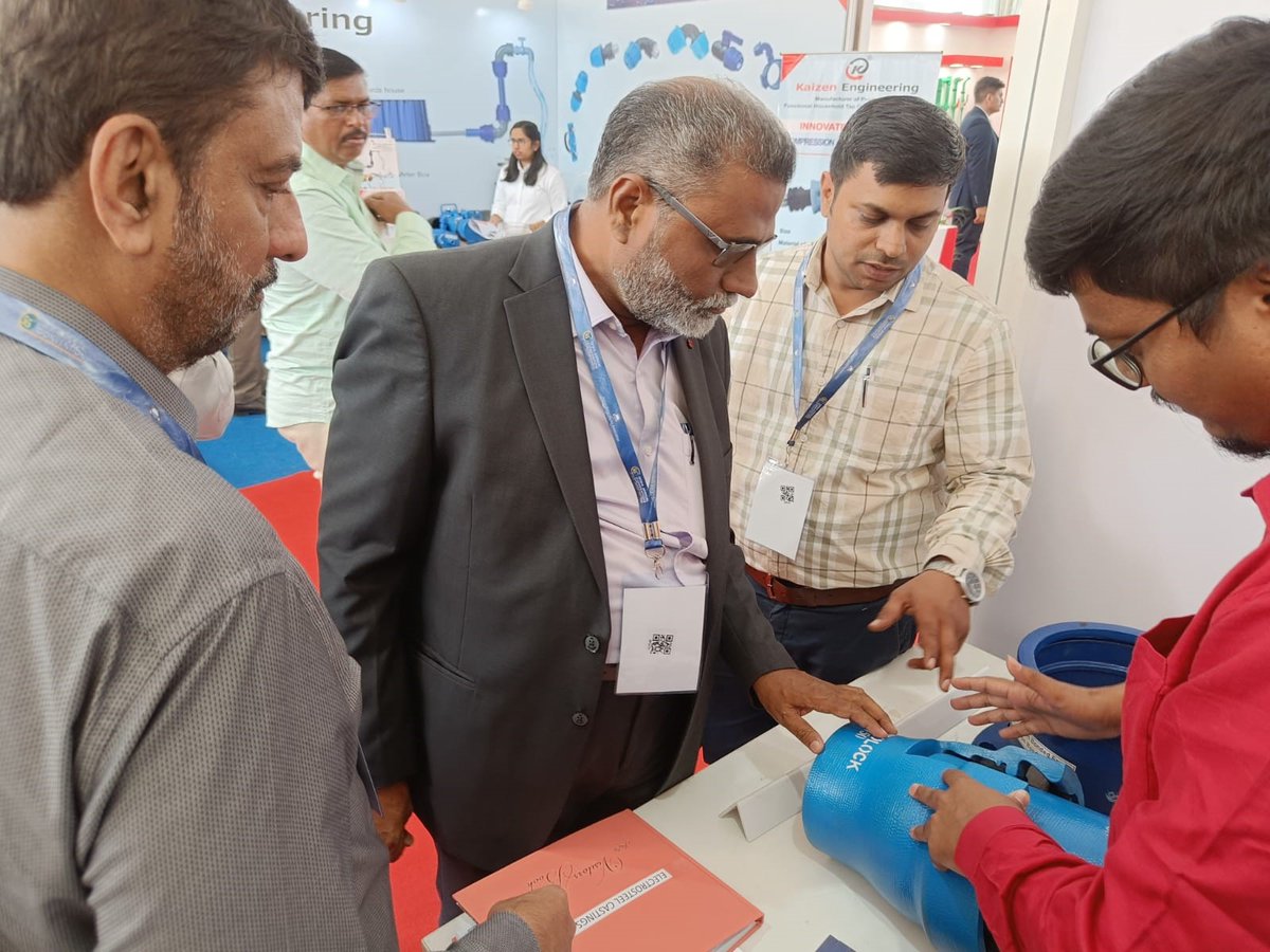ElectrosteelG's tweet photo. #IMPORTANTUPDATE
.
#ElectrosteelCastingsLtd showcased their #RestraintJoint at the 55th #IWWAConvention in Pune, attracting over 200 delegates' interest. 
Onward, forward! 
.
https://t.co/E9tVOTqQot 
#25YearsofDIPipes #DuctileIronPipes #DIFittings https://t.co/I6W5BiuQnf