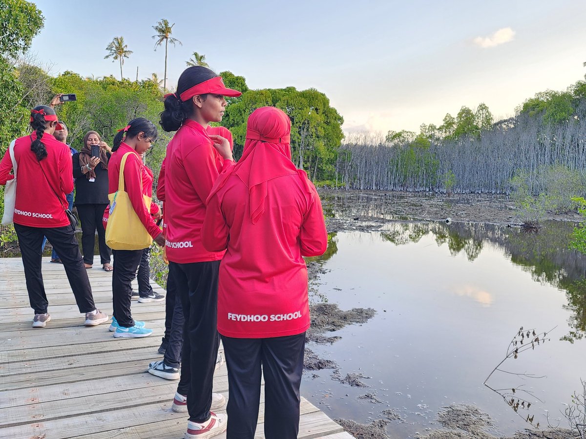 siskelaa's tweet photo. A few clicks of S. Feydhoo school students exposure trip to our school.. https://t.co/e0JoaEJeZd