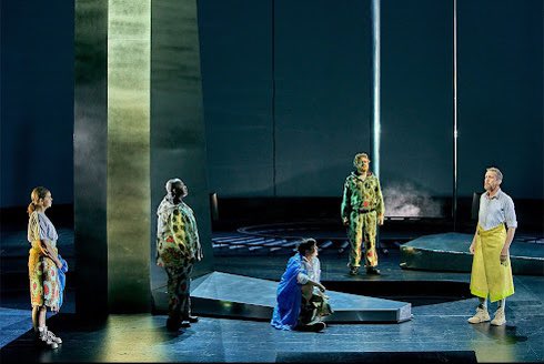 mystic_cat's tweet image. Still some enigmas in the #Parsifal by Jay Scheib: what is this huge monolith in Act I? And this huge electric sun emerging from a sulfuric water during the Graal Scenes? #Bayreuth