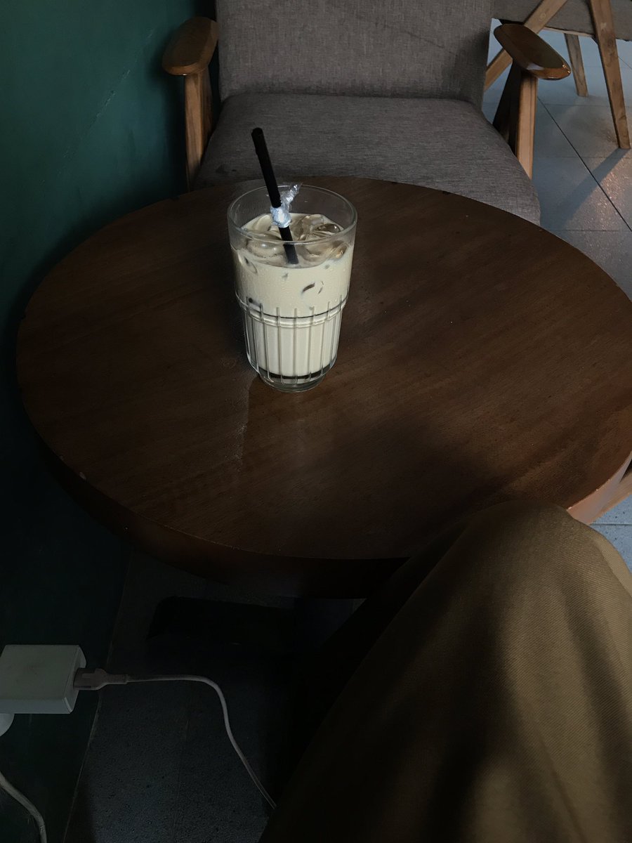 Pertama kali ngopi sendiri