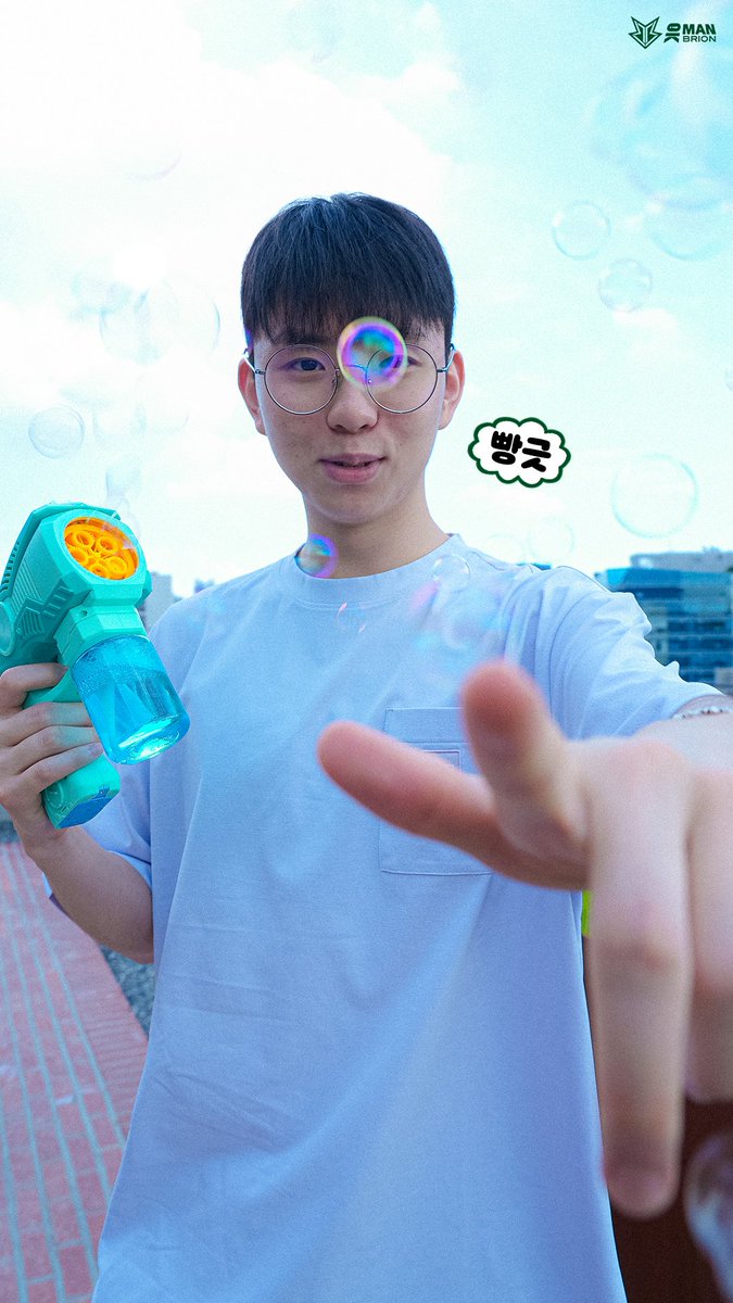 Brionesports's tweet photo. 통장을 공격하러 왔다🥊
모건 베트남 방문 기념 스페셜 굿즈 비하인드 컷✨
Morgan in Vietnam Behind cut📸
Ảnh chụp hậu trường đặc biệt kỷ niệm chuyến thăm Việt Nam của Morgan ✨
🔗https://t.co/enfjOIeJyv
#BRION #BROSHOP #Morgan_in_Vietnam https://t.co/gxLsQkfGQ0