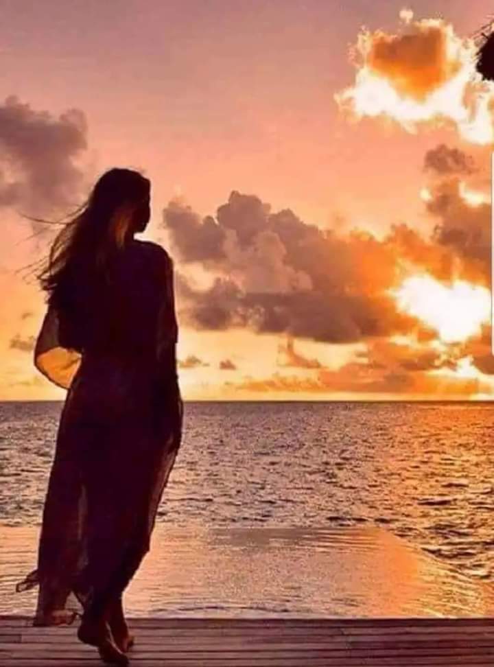 فاتك مافاتك ليس لأن حظك سيء 
بل لأن حكمة الله أكبر من استيعابك.