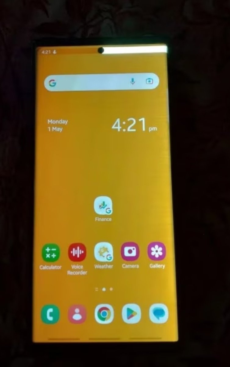 asifansari301's tweet photo. @SamsungIndia Hey  , @SamsungMobile , @Samsung   seriously disappointed with UI 5.1 update on my S22 Ultra. Display glitch is unbearable! My phone's out of warranty, but this is YOUR update's fault, not mine. Quit these shady tactics for profit! Fix it, ref #1188422514. https://t.co/TfHatXEYNS