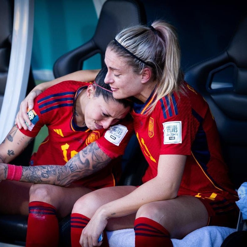 Maanuf96's tweet photo. El deporte femenino ha tenido que convivir con desigualdad salarial, con poco apoyo mediático y otros obstáculos durante mucho tiempo.

En los últimos años también han tenido que luchar contra Federaciones y altos cargos.

Y no hay nada que les ponga freno.

LA REVOLUCIÓN 💜 https://t.co/AR9fG74AnJ