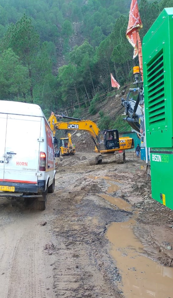 MandiPolice's tweet photo. #Important_Information
@himachalpolice  
@MandiPolice https://t.co/MzQ4kFXYfW