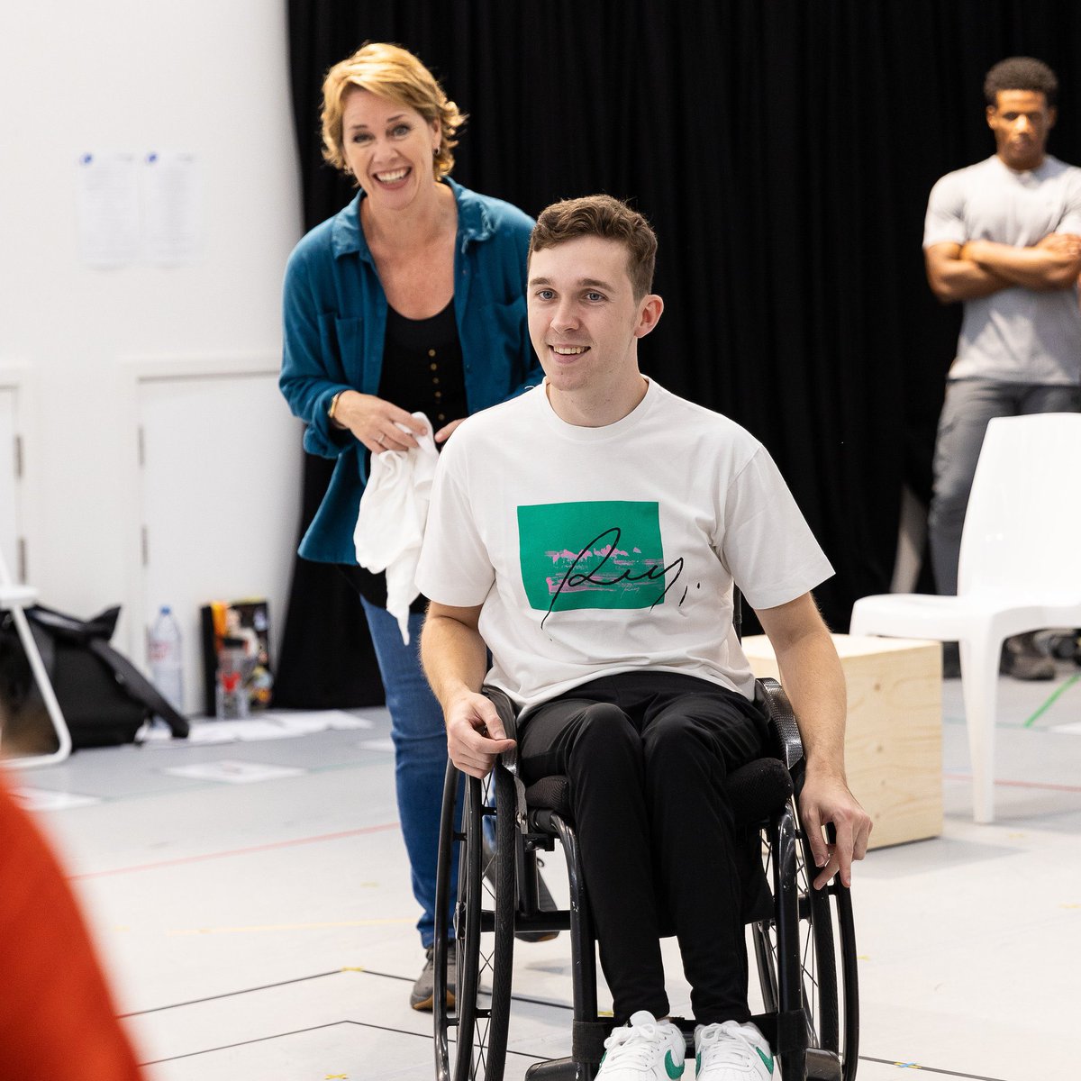 Some behind the scenes photos from rehearsals for <a href="/TLBTmusical/">The Little Big Things: A New Musical</a> 

The cast and crew look like their having the best time! 

Not long now until the first show is underway at soho place! With some very talented cast 

#lookslikefun #linzihateley #TLBTmusical #BehindTheScenes