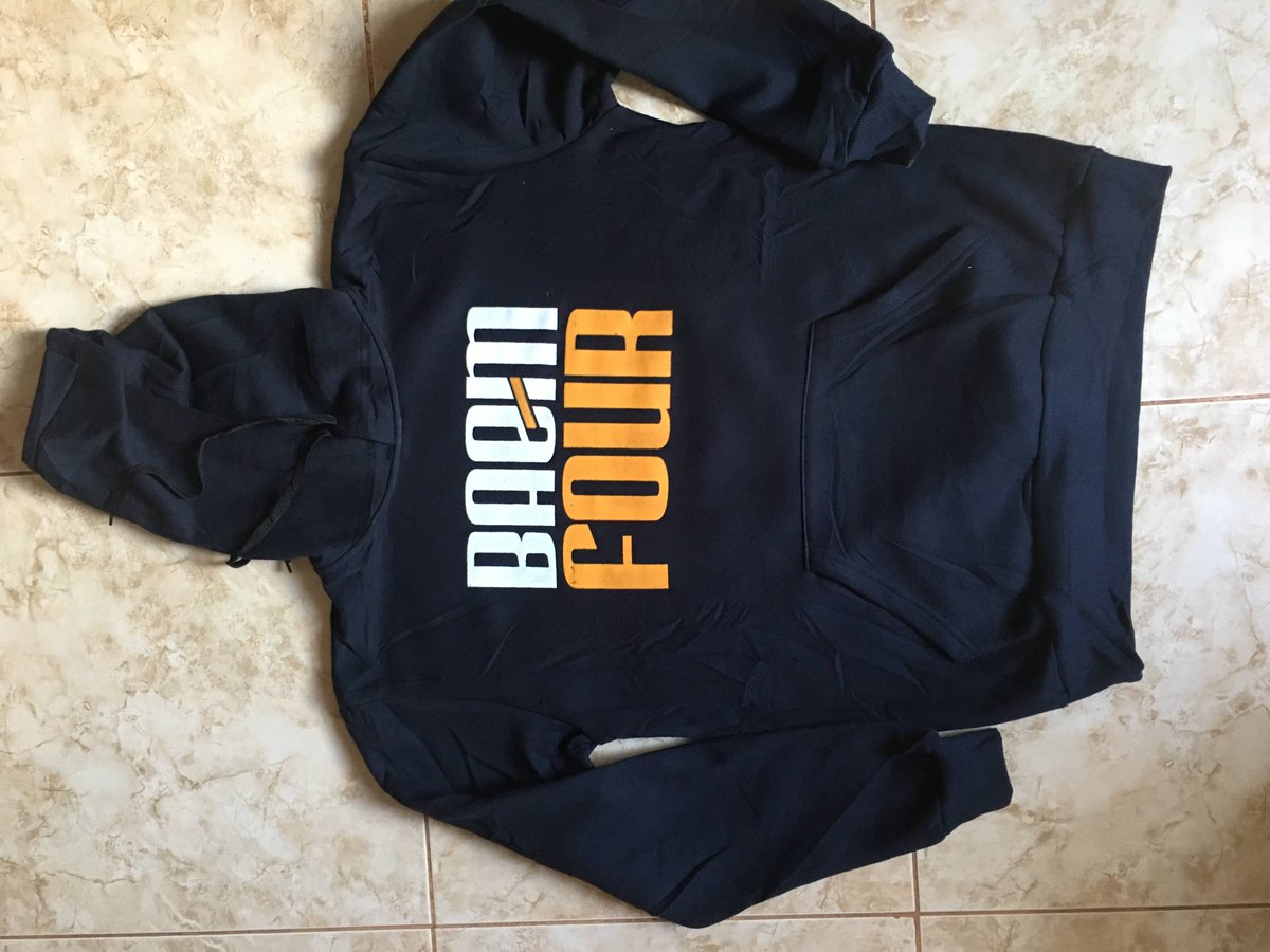 T-shirt Guyz Uganda tweet media