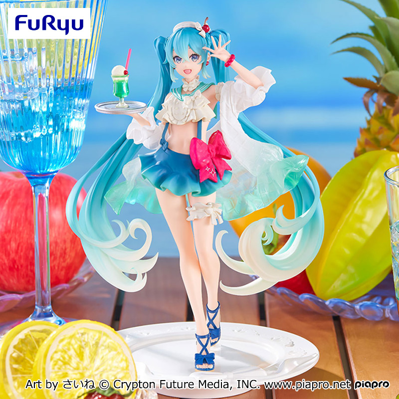 FURYU_prize's tweet photo. 【#初音ミク】
さいね氏描き下ろしを立体化した、爽やか可愛いミクが登場✨
太陽のような眩しい笑顔…お手元で夏を感じてください☀

🍒Exc∞d Creative Figure
　　SweetSweetsークリームソーダー

９月下旬より順次展開♪  
 詳細➡ https://t.co/hxBKX7MTo3 https://t.co/SZiYcJdPMN