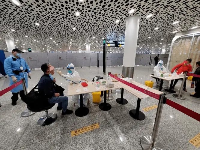 szdaily1's tweet image. Starting from Aug. 30, incoming individuals to #China will not be required to undergo #COVID19 #nucleicacid or #antigen tests before entry, Foreign Ministry spokesperson Wang Wenbin said at a routine press conference today.