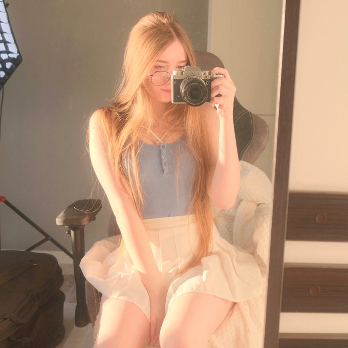 I like taking pictures with my camera 📷 https://t.co/9LkkT34vc1