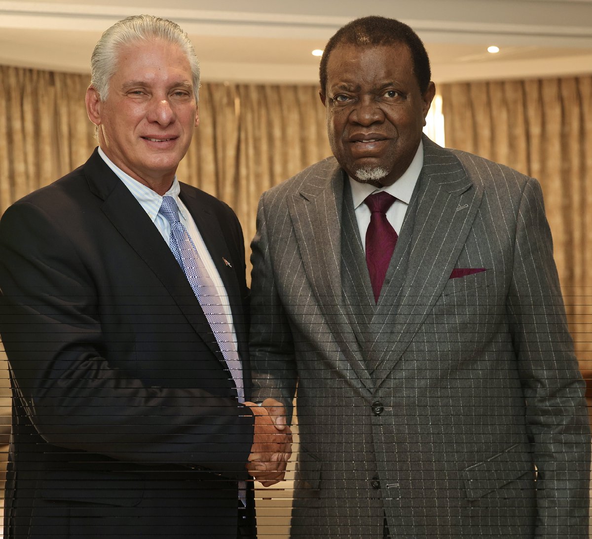 BrunoRguezP's tweet photo. Con renovado impulso a los vínculos bilaterales e/ #Cuba y #Namibia concluye el Pdte @DiazCanelB su visita oficial.

La hermandad entre nuestros pueblos, con una historia común de lucha, se afianza sobre bases de admiración mutua, solidaridad y nuevas oportunidades de cooperación https://t.co/X02BAwlj4C