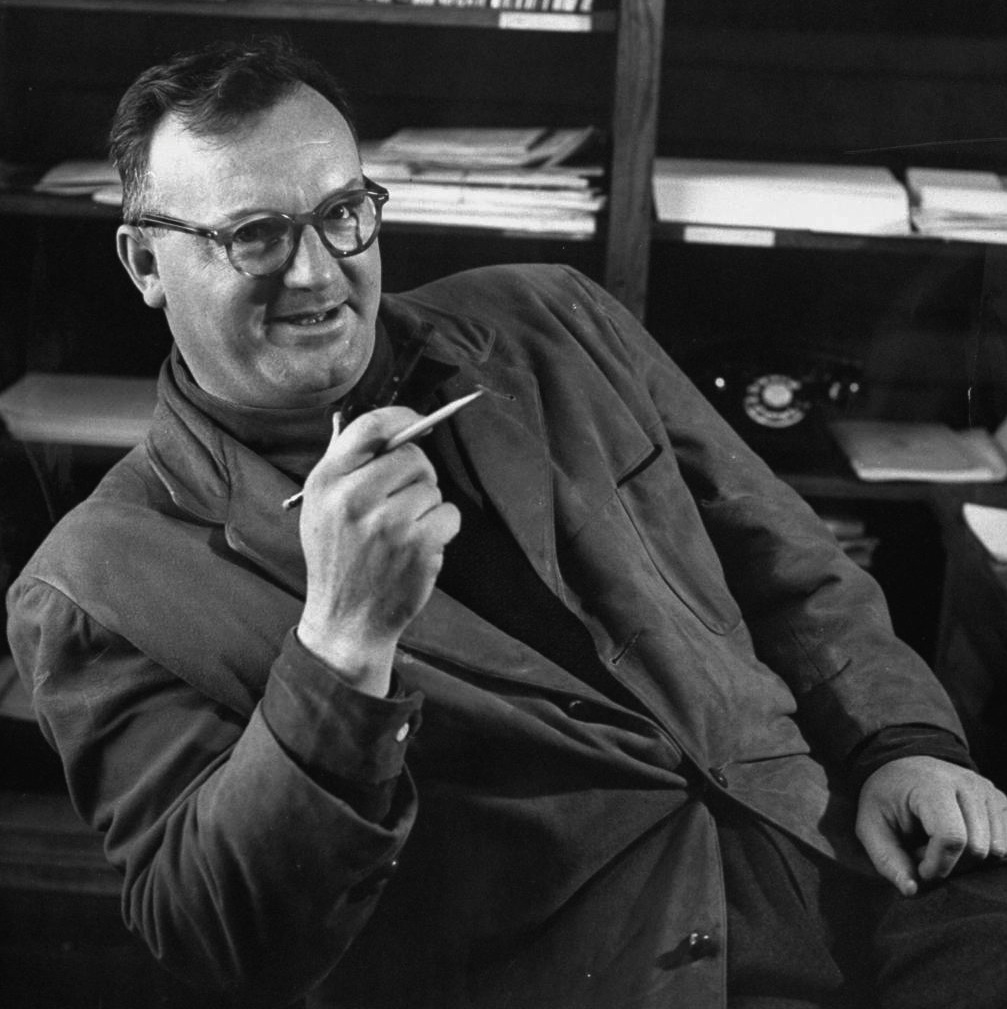 Bugün, "Sosyolojik Tahayyül"ün imkânlarını araştırarak, seçkinler sosyolojisini 20. yüzyıl Amerikası özelinde yeniden canlandıran C. Wright Mills'in doğum günü!