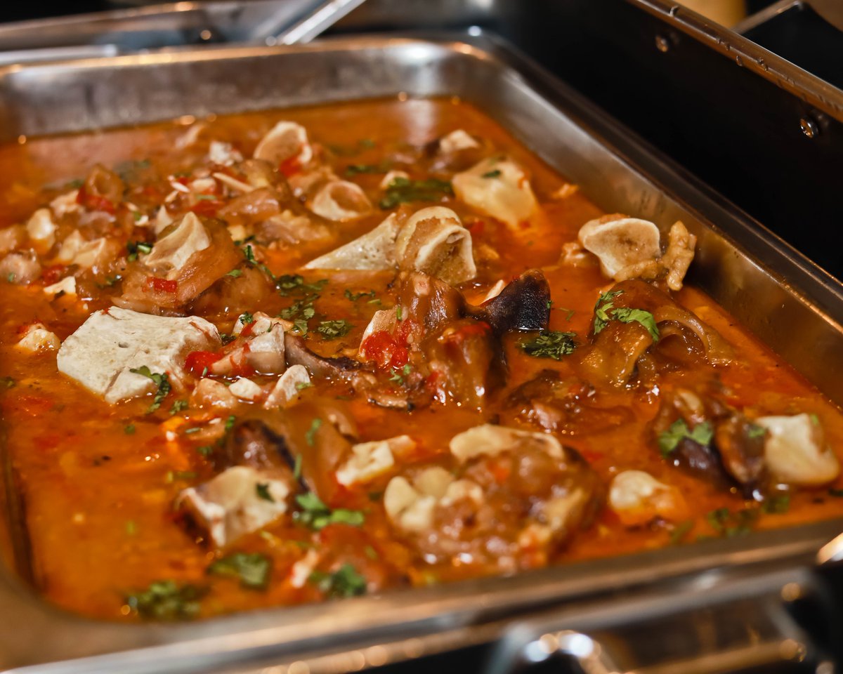 ProteaKampalaH's tweet photo. 🍲 Introducing 'Molokony,' a dish that holds the promise of relief.
Crafted to alleviate bone pain, it's a delicacy that not only tantalizes your taste buds but also cares for your well-being.
Discover this unique addition at our #TraditionalNightBuffet.
#ProteaKampala https://t.co/dsG9y5You5